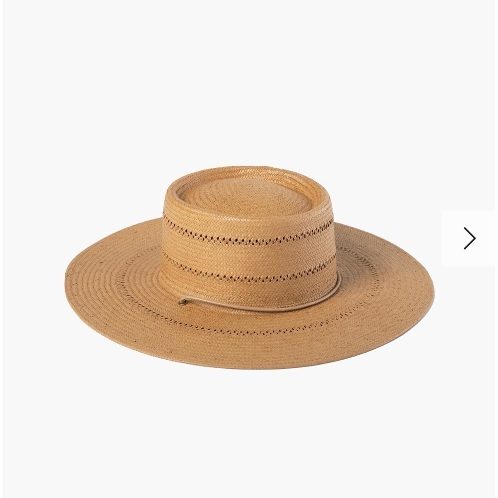 Straw Wide-Brim Boater Hat in Natural
